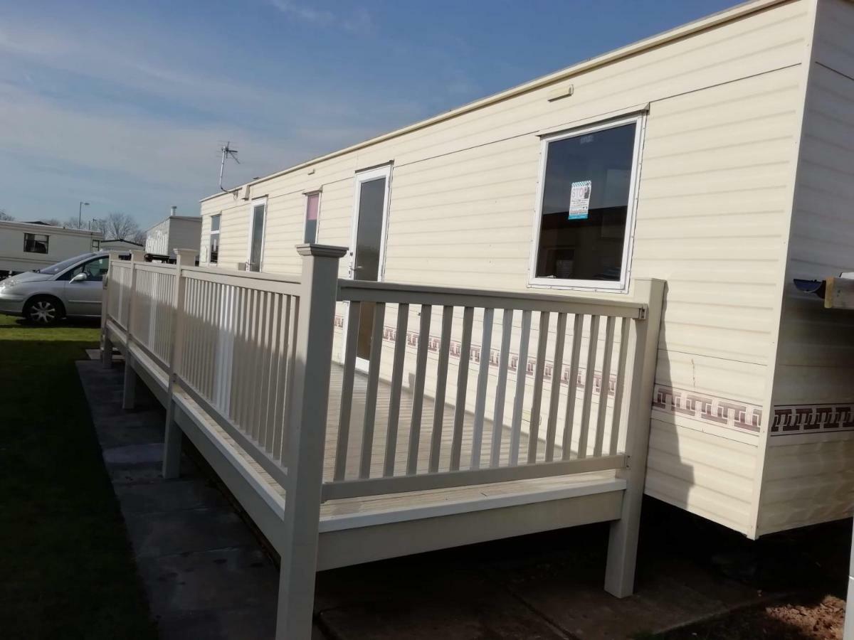 8 Berth Sealands Hotel Инголдмелс Екстериор снимка