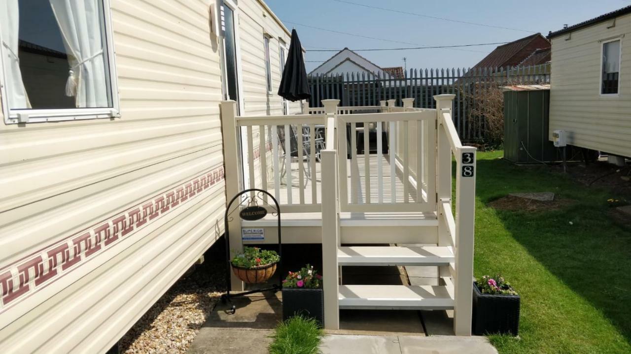8 Berth Sealands Hotel Инголдмелс Екстериор снимка