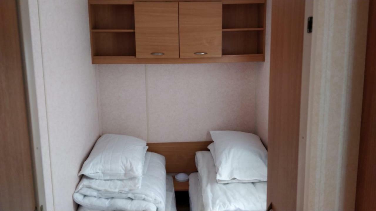 8 Berth Sealands Hotel Инголдмелс Екстериор снимка